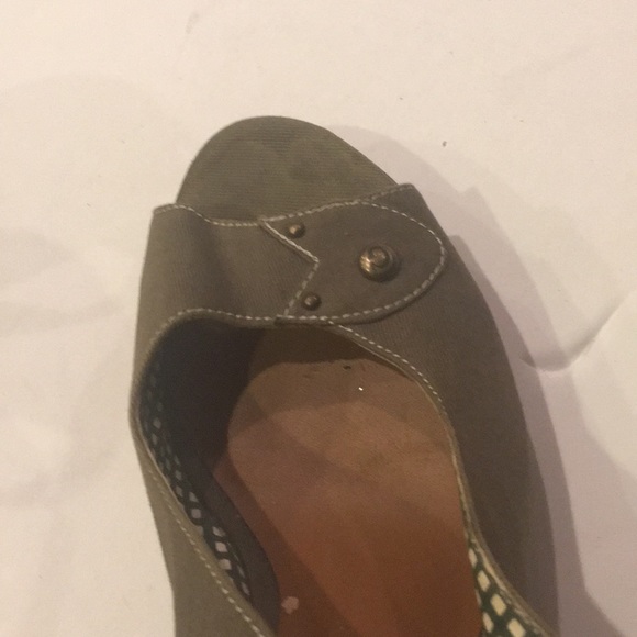 Guess shoes size 7 - Picture 2 of 7